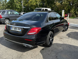 Mercedes E-Class foto 3