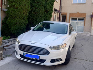 Ford Fusion foto 3