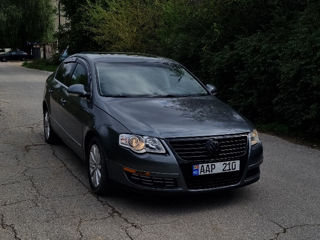 Volkswagen Passat foto 3