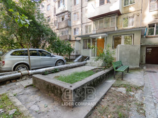 Apartament cu 3 camere, 92 m², Botanica, Chișinău foto 20