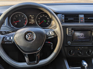 Volkswagen Jetta foto 7