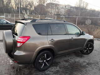 Toyota Rav 4 foto 4