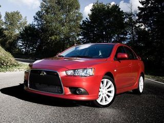 Mitsubishi Lancer foto 1