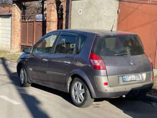 Renault Scenic foto 2