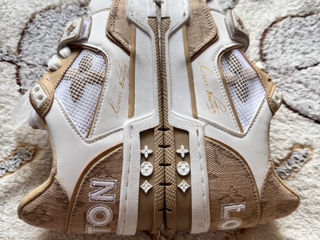 Louis   Vuitton  replica new foto 3