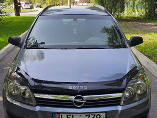 Opel Astra foto 2