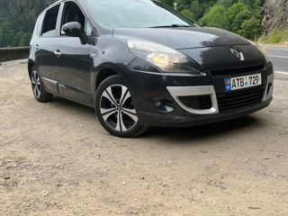 Renault Scenic foto 2