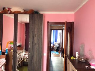 se vinde apartamentul cu 4 odai,euroreparatie,mobilat,stare perfecta! foto 7