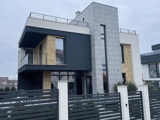 Casă superbă pe 3 nivele de închiriat în Rîșcani, Chișinău - 360 mp, 3600 €/lună foto 8