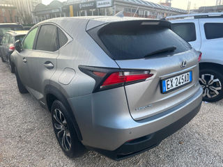 Lexus NX Series foto 2