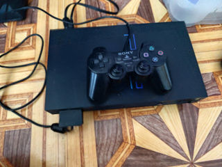 Vînd Playstation 2 foto 2