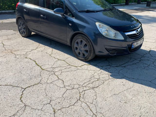 Opel Corsa foto 2