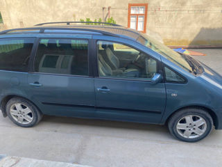 Volkswagen Sharan foto 3