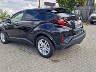 Toyota C-HR foto 9