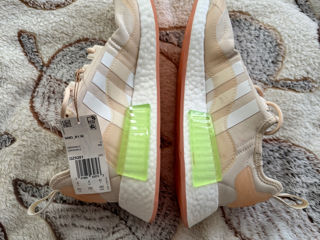 Adidas N.M.D . R1w foto 2