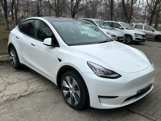 Tesla Model Y foto 9