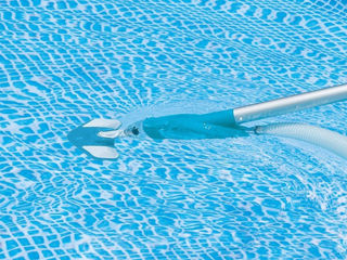 Комплект для чистки бассейнов Deluxe (сачок, щетка-вакуумный пылесос, фильтрующая колба) foto 2
