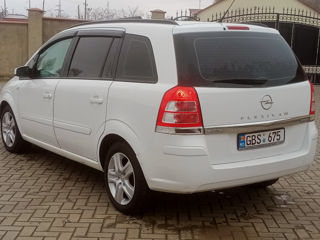 Opel Zafira foto 4