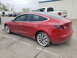 Tesla Model 3 foto 7