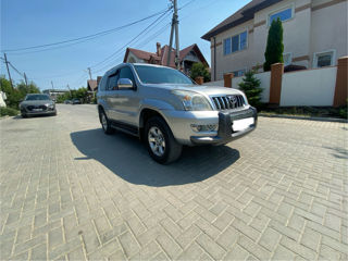 Toyota Land Cruiser Prado foto 4