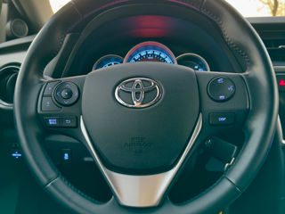 Toyota Auris foto 14