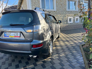 Mitsubishi Outlander foto 4