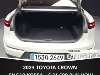 Toyota Crown foto 5