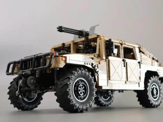 Новый конструктор для взрослых внедорожник Humvee - 4000 деталей foto 5