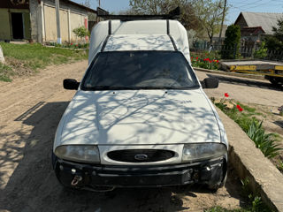 Ford Courier foto 1