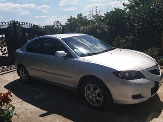 Mazda 3 foto 2