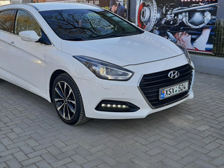 Hyundai i40 foto 1