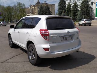 Toyota Rav 4 foto 2