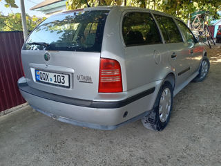 Skoda Octavia foto 3