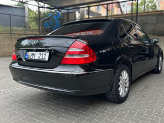 Mercedes E-Class foto 7