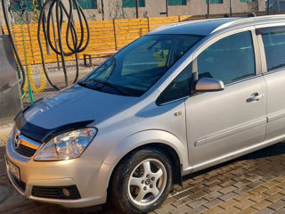 Opel Zafira foto 4