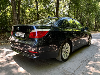 BMW 5 Series foto 1