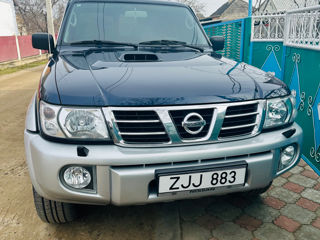 Nissan Patrol foto 2