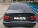 BMW 5 Series foto 9