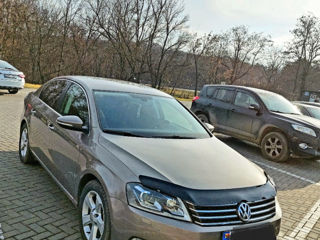 Volkswagen Passat foto 2