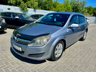 Opel Astra foto 2