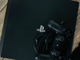 Playstation 4 Pro 1 TB foto 1