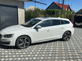 Volvo V60 foto 2