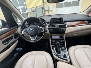 BMW 2 Series Active Tourer foto 4