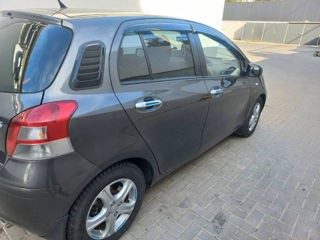 Toyota Yaris foto 3