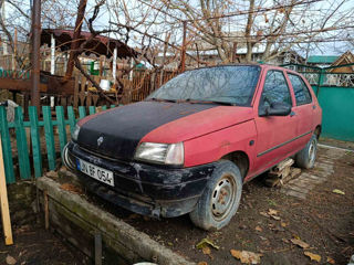 Renault Clio foto 6