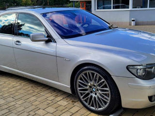 BMW 7 Series foto 11