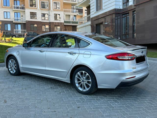 Ford Fusion foto 7