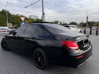 Mercedes E-Class foto 4