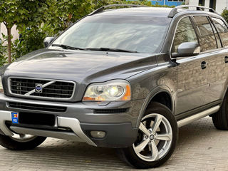 Volvo XC90 foto 1