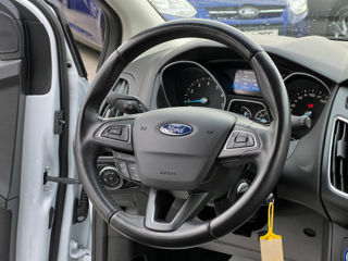 Ford Focus foto 9